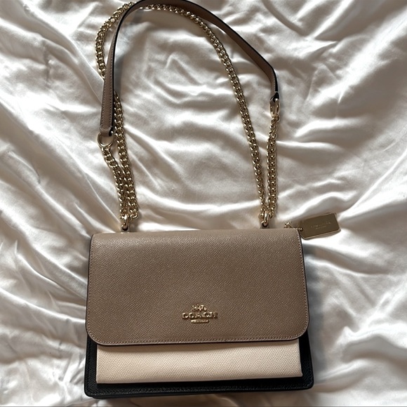 Coach Handbags - Coach Klare crossbody